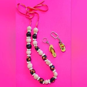 Funky Pretty ISLAND Tourist Kitch! Hawaii,  Fiji, New Zealand Lei & Keychains
